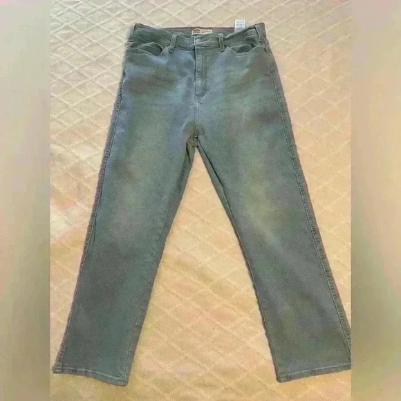 Levi's Denim - Levi’s high-rise straight leg jeans size 16 light wash excellent condition